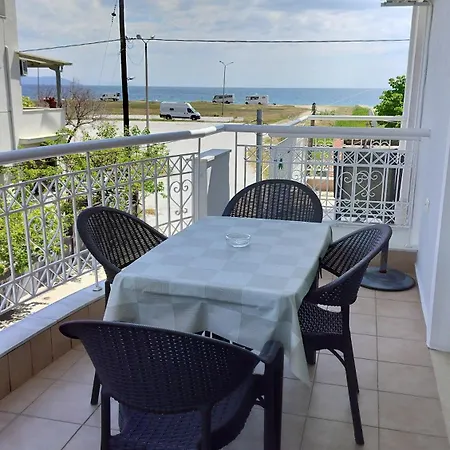 House Near The With Free Parking, Sea View