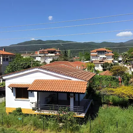 House Near The With Free Parking, Sea View بيت للعطل *